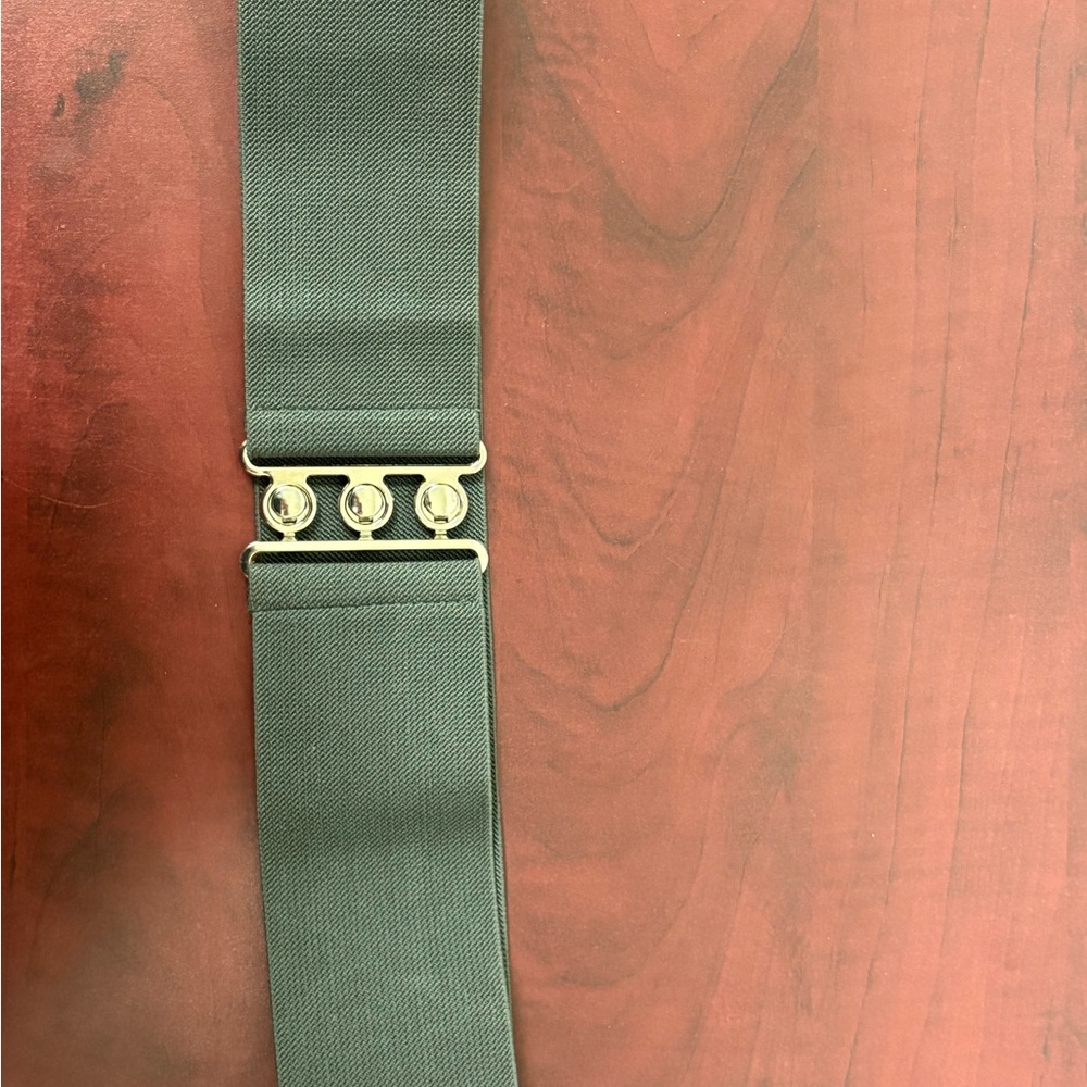Green Elastic Belt with Gold Buckle